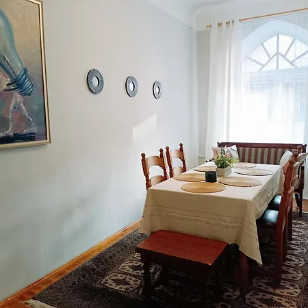 Unique Spacious Classic 3 Bedroom Midtown ! Billiard ! Riga